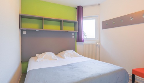 Habitación cuádruple clásica, balcón