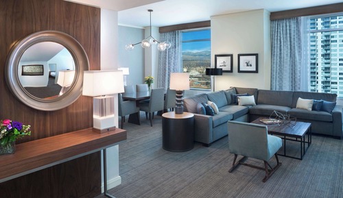 Suite (Blue Spruce)