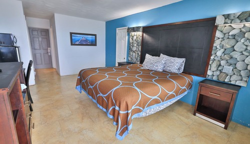 Habitación, 1 cama de matrimonio grande, frente al mar