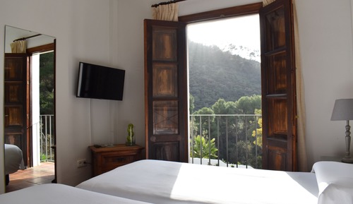 Habitación superior, vistas a la montaña