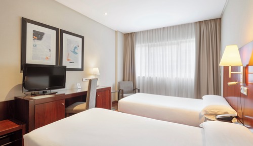 Habitación con 2 camas + cama extra