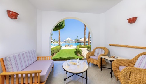 Habitación estándar con 2 camas individuales, vistas a la piscina