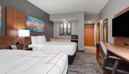 Suite estudio, 2 camas de matrimonio, no fumadores