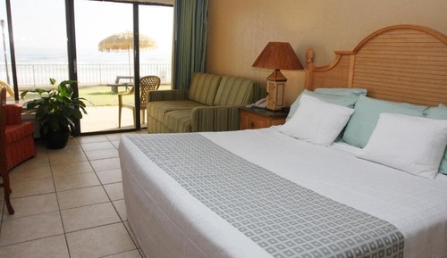 Habitación estándar, 1 cama de matrimonio grande con sofá cama, cocina básica, frente al mar