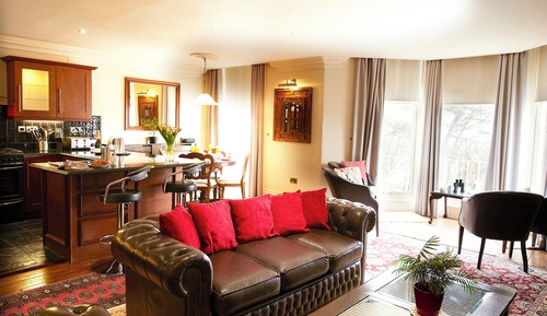 Apartamento de lujo, 2 habitaciones, vistas al mar