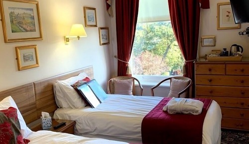 Habitación con 2 camas individuales, vistas al mar