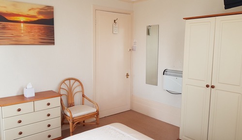 Habitación doble, baño privado