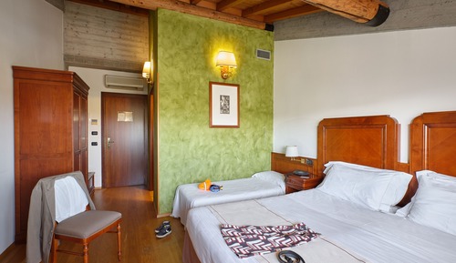 Habitación triple clásica