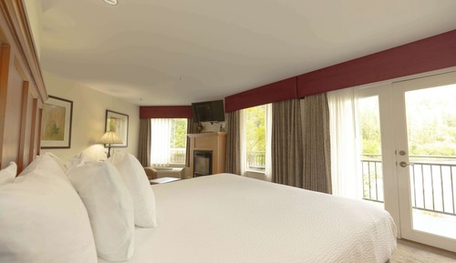 Suite, 1 cama de matrimonio grande, bañera de hidromasaje, vistas al río (Oversized Room)