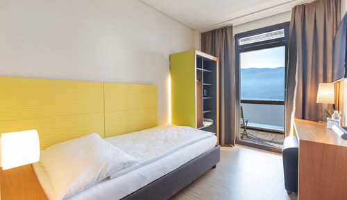 Comfort Single Lake View Room