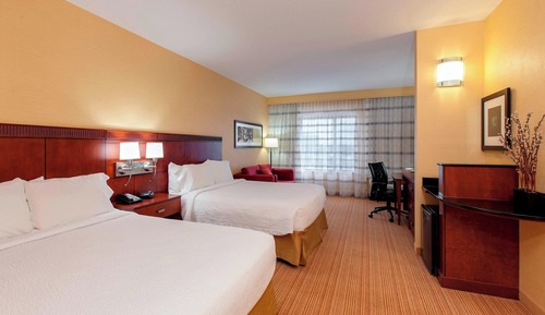 Habitación, 2 camas de matrimonio (Mobility/Hearing Accessible, Tub)