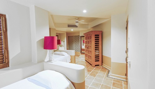 2 BEDROOM 1KG 1TWN 1DOUBLE SUITE PLUNGE POOL