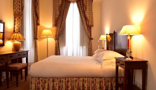 Habitación estándar con 1 cama doble o 2 individuales