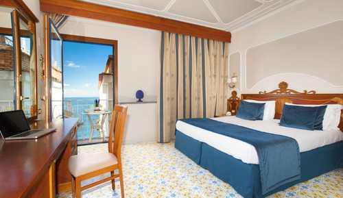 Habitación doble superior, balcón, vistas al mar