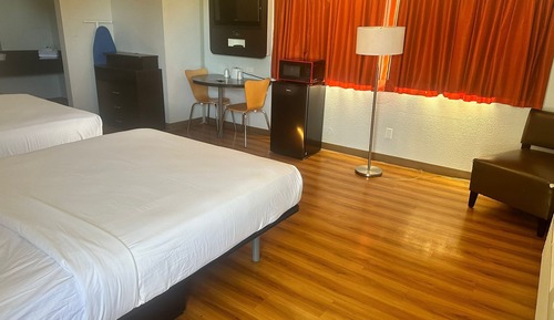 Habitación estándar, 2 camas dobles, no fumadores, frigorífico