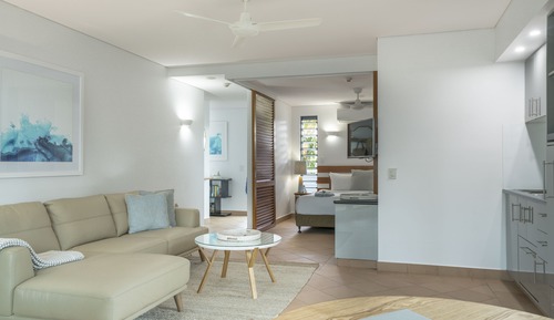 Suite (Peninsula Free Wi-Fi & Parking)