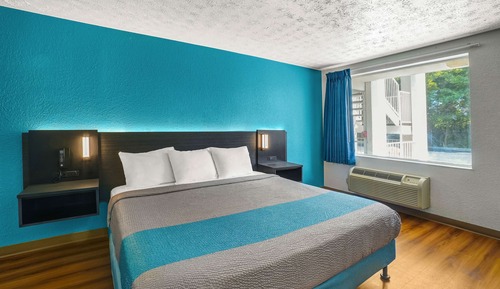 Habitación estándar, 1 cama de matrimonio grande, accesible para personas con discapacidad