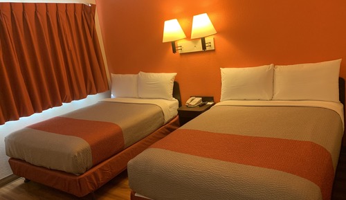 Habitación estándar, 2 camas dobles, no fumadores