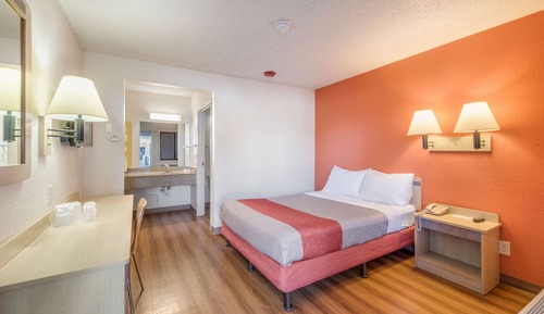 Habitación estándar, 1 cama de matrimonio, accesible para personas con discapacidad, no fumadores