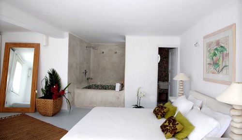 Habitación Deluxe, vistas parciales al mar