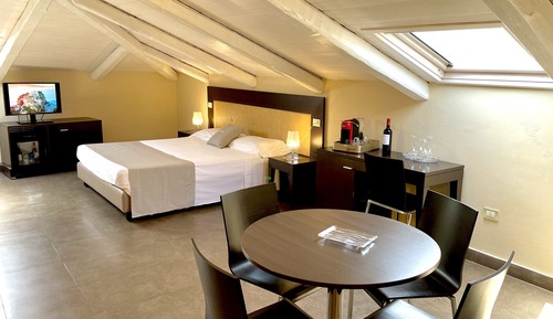 Suite junior (Attic)