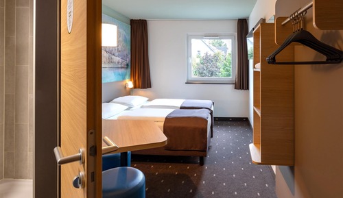 Habitación con 2 camas individuales