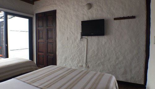 Habitación triple, balcón