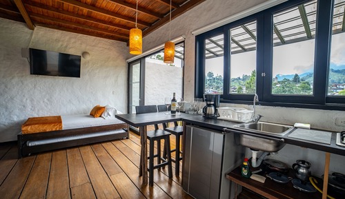 Habitación cuádruple, balcón