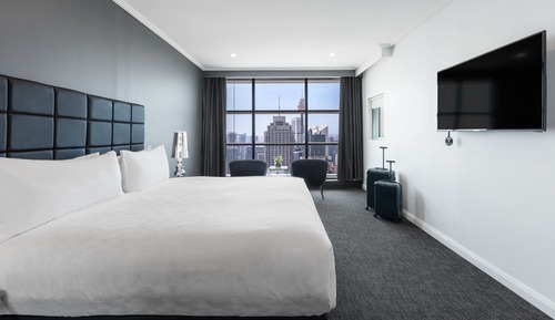 Suite, 3 habitaciones, en esquina