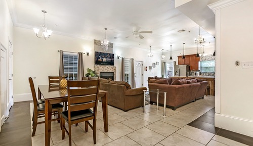 Apartamento Elite, 4 habitaciones, vistas a la ciudad