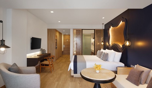 Suite Deluxe, 1 cama de matrimonio grande, acceso a la piscina, vistas al jardín