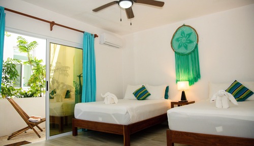 Eco Luxury Deluxe Suite 8 2 Double beds