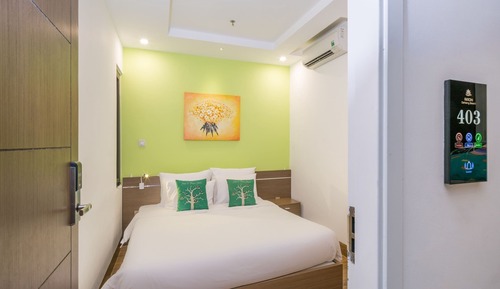 Habitación doble superior, 1 cama de matrimonio, sin ventanas
