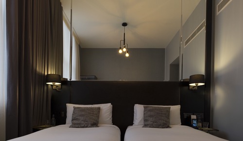 Habitación Deluxe con 1 cama doble o 2 individuales