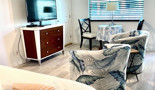 Habitación individual de diseño, 1 cama de matrimonio grande