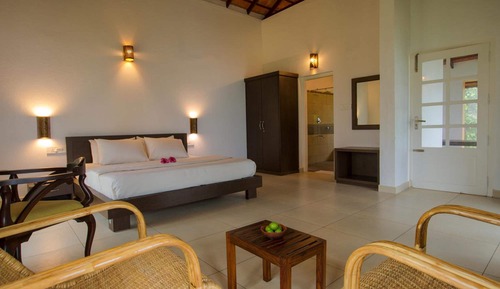 Habitación individual superior, 1 cama de matrimonio grande, no fumadores, en la zona del jardín