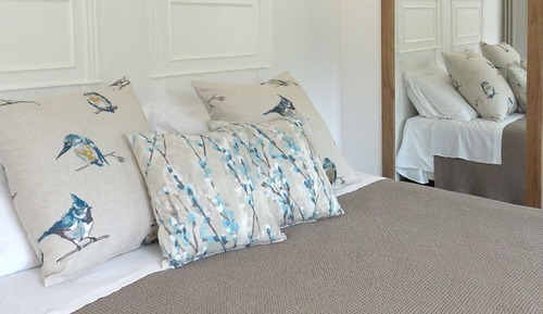 Apartamento superior, vistas al patio, en edificio anexo (Perlasio)