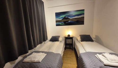 Habitación clásica con 2 camas individuales, baño privado