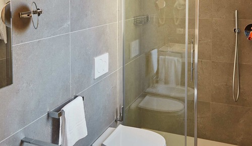 Habitación familiar, balcón, vistas a la ciudad