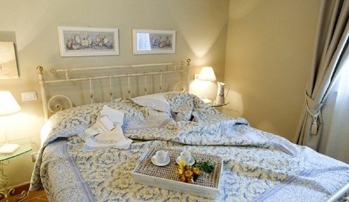 Apartamento romántico, 1 habitación, terraza, planta baja