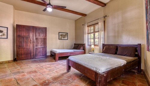 Habitación cuádruple, 2 camas dobles, baño privado