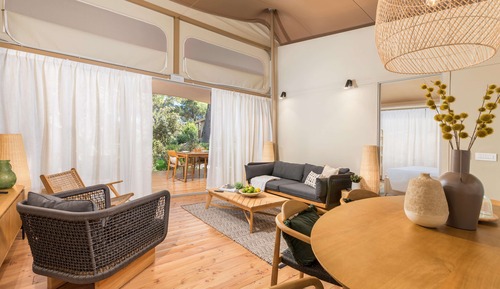 Grand Escape Luxury Suite