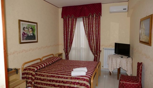 Habitación con 1 cama doble o 2 individuales