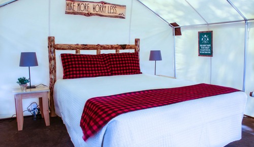 Tienda, 1 cama de matrimonio, vistas al valle