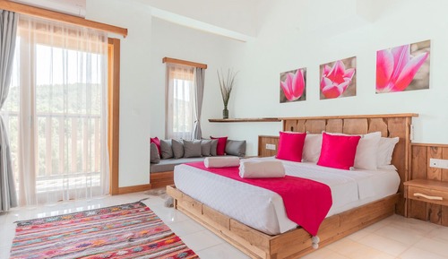 Habitación estándar doble, 1 cama de matrimonio, no fumadores, vistas a la montaña