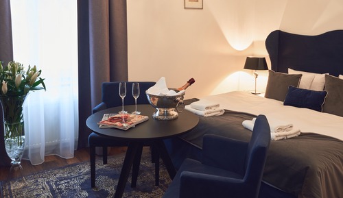 Habitación estándar doble de uso individual, 1 cama de matrimonio, no fumadores, vistas a la ciudad