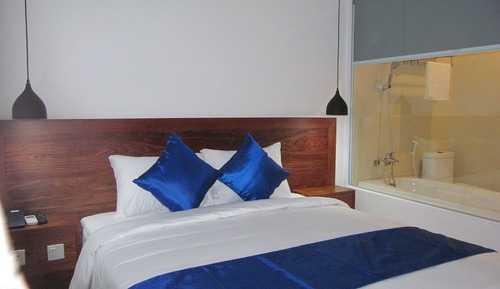 Habitación superior, 1 cama de matrimonio, no fumadores