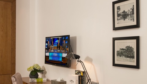 Suite junior, 1 habitación, vistas a la ciudad (with Bathtub)