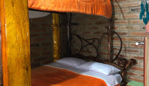 Habitación triple, baño privado, vistas al jardín