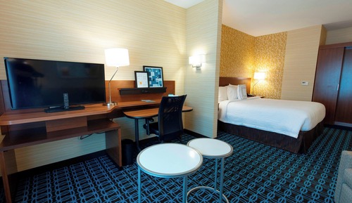 Suite, 1 cama de matrimonio grande con sofá cama (Mobility/Hearing Accessible, Tub)